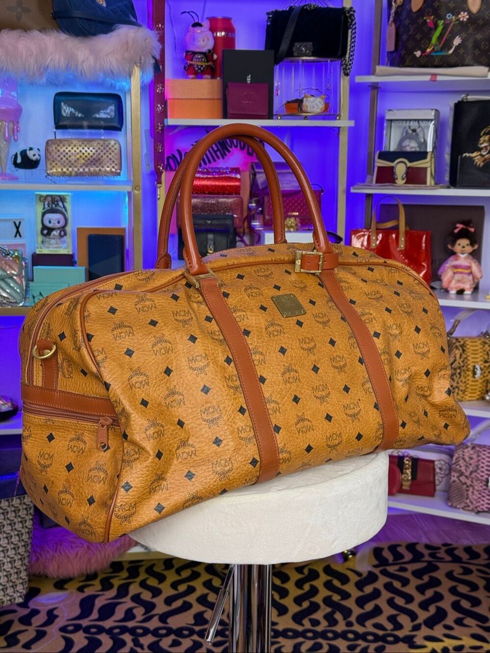 Mcm Viseto Cognac Leather Weekender Round Duffle Bag w/ handle coupler wrap 55cm - Picture 2 of 15
